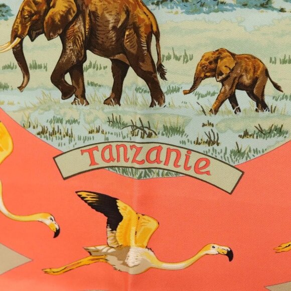 HERMES Carre 90 Scarf ""TANZANIE"" Silk Pink Auth - Picture 14 of 16